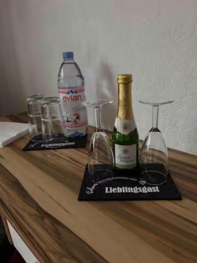 Zimmer In Koeln Extérieur photo